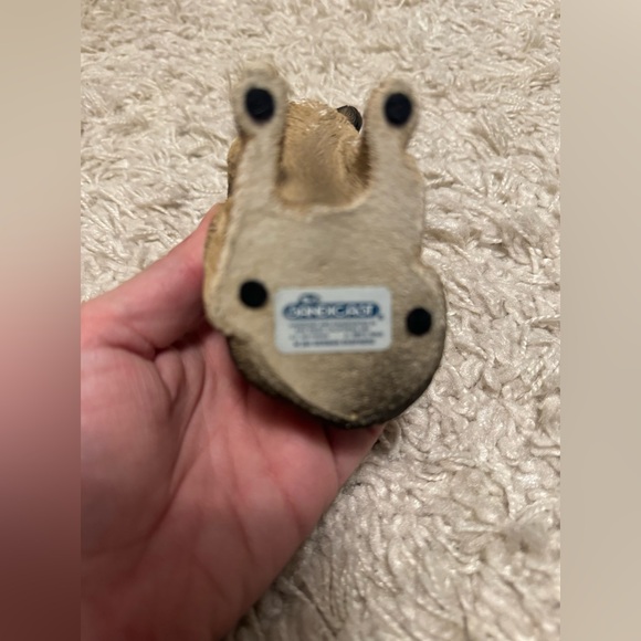 Sandicast sitting German Shepherd - Picture 2 of 3